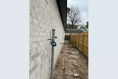 1211 S 14th Street, Nederland, TX 77627 - Photo 4