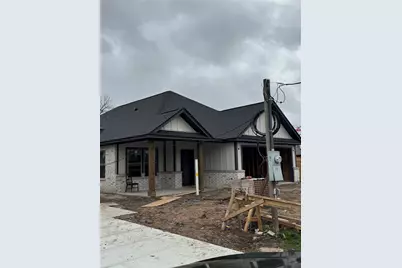 1211 S 14th Street, Nederland, TX 77627 - Photo 1