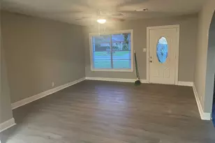 5959 Southgood St, Houston, TX 77033 - Photo 2