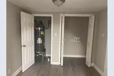 5959 Southgood Street, Houston, TX 77033 - Photo 10