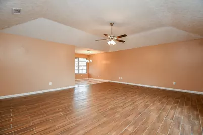 12011 Monument Valley Drive, Houston, TX 77067 - Photo 4