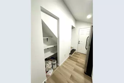 32 Farrell Street #C, Houston, TX 77022 - Photo 6
