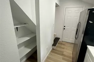 32 Farrell St, Houston, TX 77022 - Photo 14
