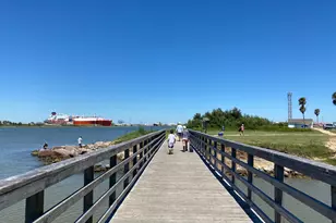 124 Howard Ave, Surfside Beach, TX 77541 - Photo 40