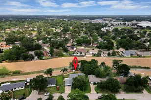 5455 N Crooked Creek Dr, Houston, TX 77017 - Photo 2