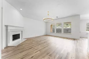 21823 Hannover Village Dr, Spring, TX 77388 - Photo 6