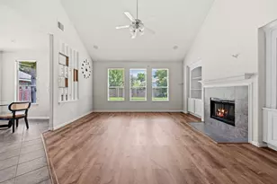15214 Sky Brook Ln, Houston, TX 77044 - Photo 10