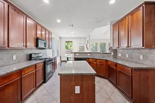 15214 Sky Brook Ln, Houston, TX 77044 - Photo 16