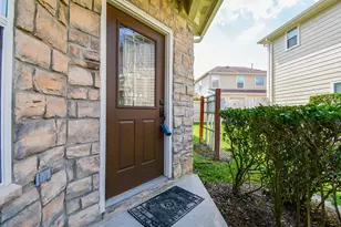 16021 Summerville Lake Dr, Tomball, TX 77377 - Photo 8