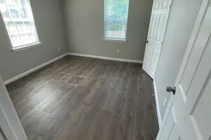 3211 Retta St, Houston, TX 77026 - Photo 4