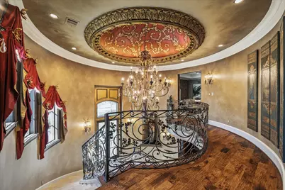 11095 Memorial Drive, Houston, TX 77024 - Photo 20