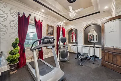 11095 Memorial Drive, Houston, TX 77024 - Photo 28