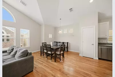 11516 Main Maple Drive, Houston, TX 77025 - Photo 10