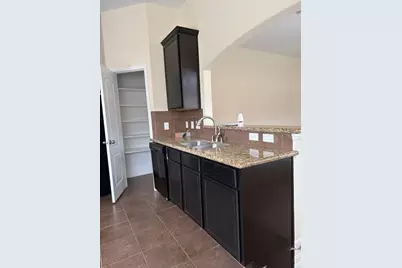 5211 Lagoon Court, Bacliff, TX 77518 - Photo 10