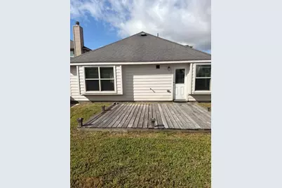 5211 Lagoon Court, Bacliff, TX 77518 - Photo 12