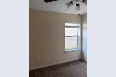 5211 Lagoon Court, Bacliff, TX 77518 - Photo 6