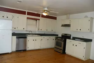 1015 Pear Dr, Huntsville, TX 77320 - Photo 4