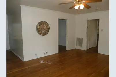 1015 Pear Drive, Huntsville, TX 77320 - Photo 8
