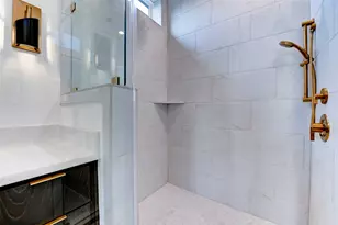 7120 Gary St, Houston, TX 77055 - Photo 32