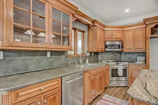 5200 N Main St, Vidor, TX 77662 - Photo 10