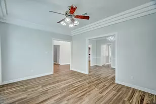5200 N Main St, Vidor, TX 77662 - Photo 14