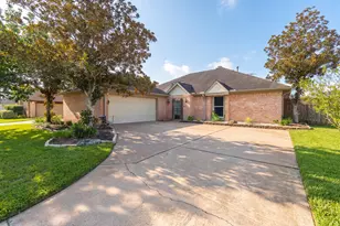 15619 4 Leaf Dr, Houston, TX 77084 - Photo 2