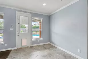 2419 Malaga Ln, League City, TX 77573 - Photo 10