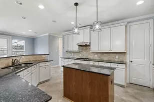 2419 Malaga Ln, League City, TX 77573 - Photo 6