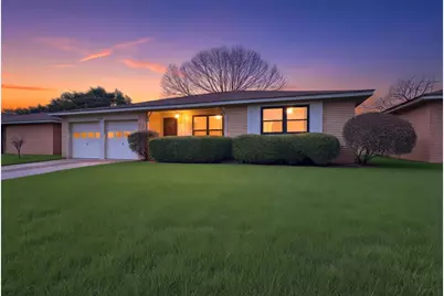 11807 S Ridgewood Circle, Houston, TX 77071 - Photo 2