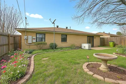 11807 S Ridgewood Circle, Houston, TX 77071 - Photo 14