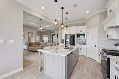 3915 Saif Wood, Beaumont, TX 77657 - Photo 14