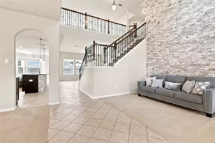 13107 Silhouette Bay Ct, Pearland, TX 77584 - Photo 4