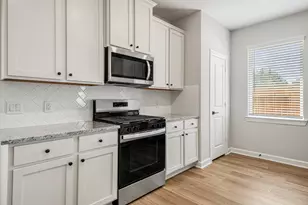 15683 Honey Cv Dr, Conroe, TX 77303 - Photo 10
