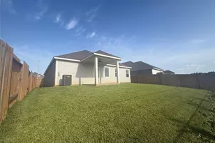 15683 Honey Cv Dr, Conroe, TX 77303 - Photo 2