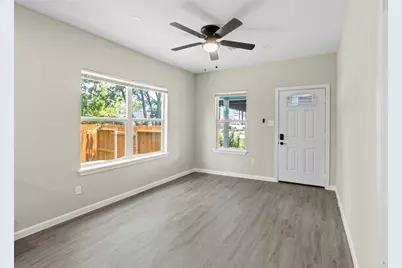 8402 Bassett Street, Houston, TX 77051 - Photo 4