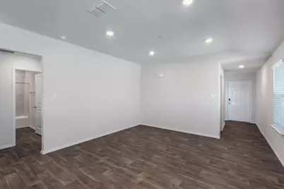 4006 Bronco Station, League City, TX 77573 - Photo 8