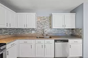 6211 Sandy Hollow Dr, Katy, TX 77449 - Photo 14