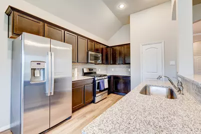 2513 Holly Laurel Manor, Conroe, TX 77304 - Photo 12