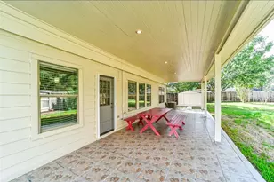 2818 Powell Springs Ct, Missouri City, TX 77459 - Photo 18