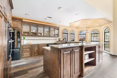 16 Kingwood Villas Court, Kingwood, TX 77339 - Photo 12