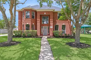 1331 Shady Bend Dr, Sugar Land, TX 77479 - Photo 4