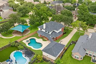 1331 Shady Bend Dr, Sugar Land, TX 77479 - Photo 2