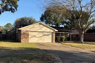 1802 Eastfield Dr, Missouri City, TX 77459 - Photo 2