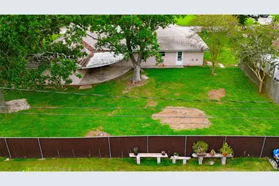 1607 McFarland Street, Baytown, TX 77520 - Photo 20