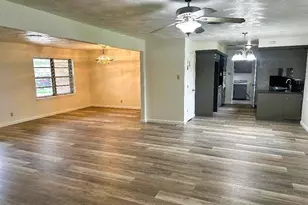 1607 McFarland St, Baytown, TX 77520 - Photo 8