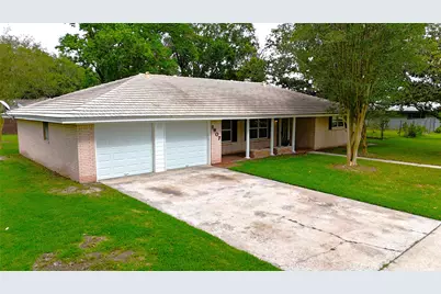 1607 McFarland Street, Baytown, TX 77520 - Photo 2