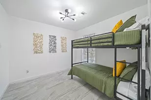 12007 Sharpcrest St, Houston, TX 77072 - Photo 8