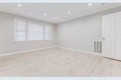 5037 W 43rd Street, Houston, TX 77092 - Photo 10