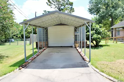 110 S River Drive, Columbus, TX 78934 - Photo 30