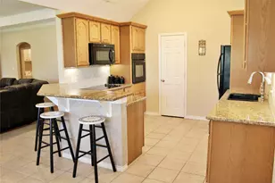 110 S River Dr, Columbus, TX 78934 - Photo 4